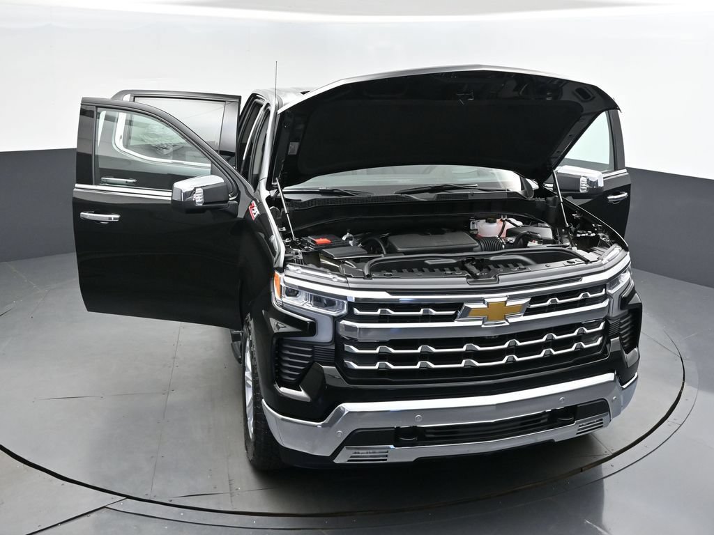 Used 2026 Chevrolet Silverado 1500 LTZ w/ LTZ Premium Package AWD/4WD image 57