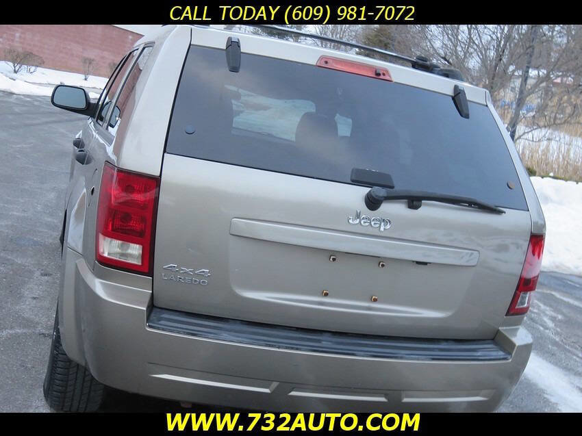 Used 2006 Jeep Grand Cherokee Laredo AWD/4WD image 24