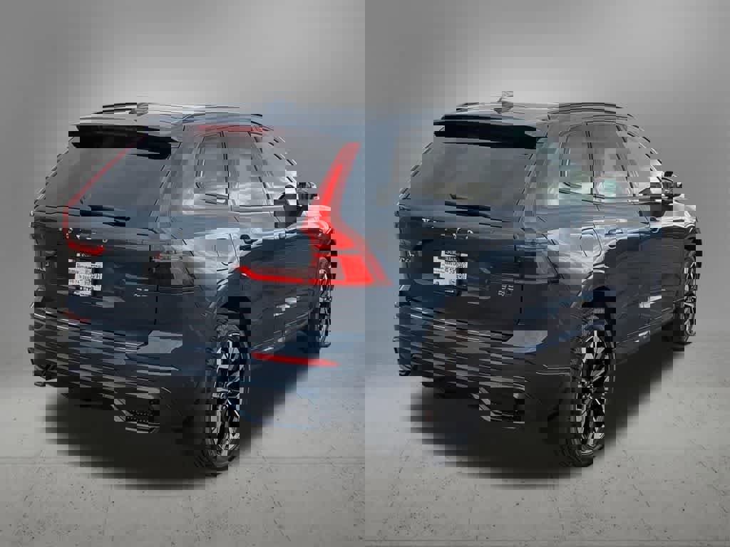 Certified 2026 Volvo XC60 B5 Plus w/ Protection Package Premier image 6