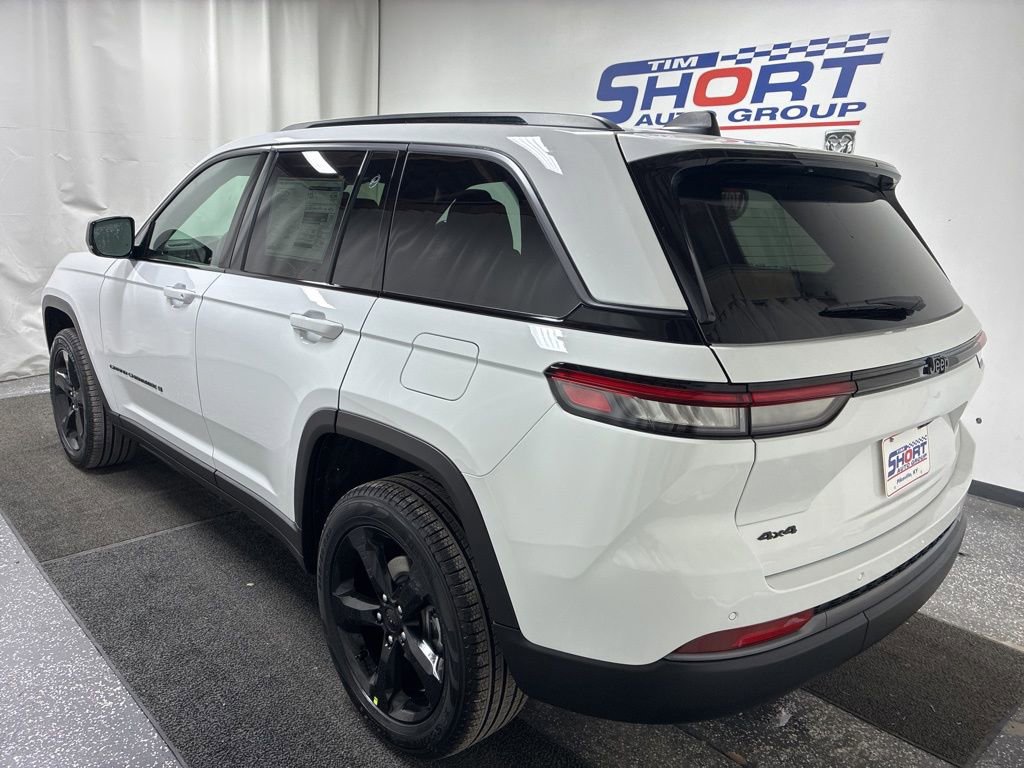 New 2026 Jeep Grand Cherokee Limited w/ Limited Altitude Package AWD/4WD image 8