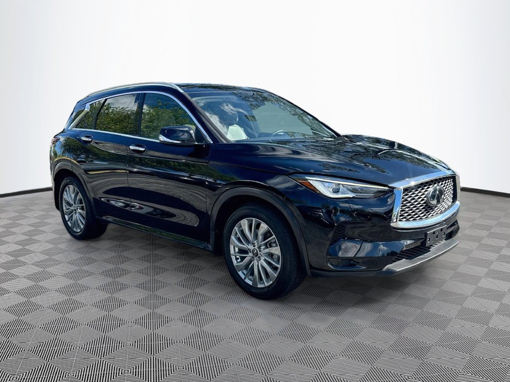 Used 2024 INFINITI QX50 Luxe AWD/4WD image 4