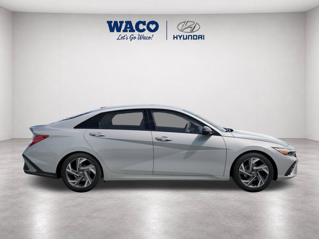 Used 2026 Hyundai Elantra SEL Sport Premium w/ Cargo Package FWD image 7