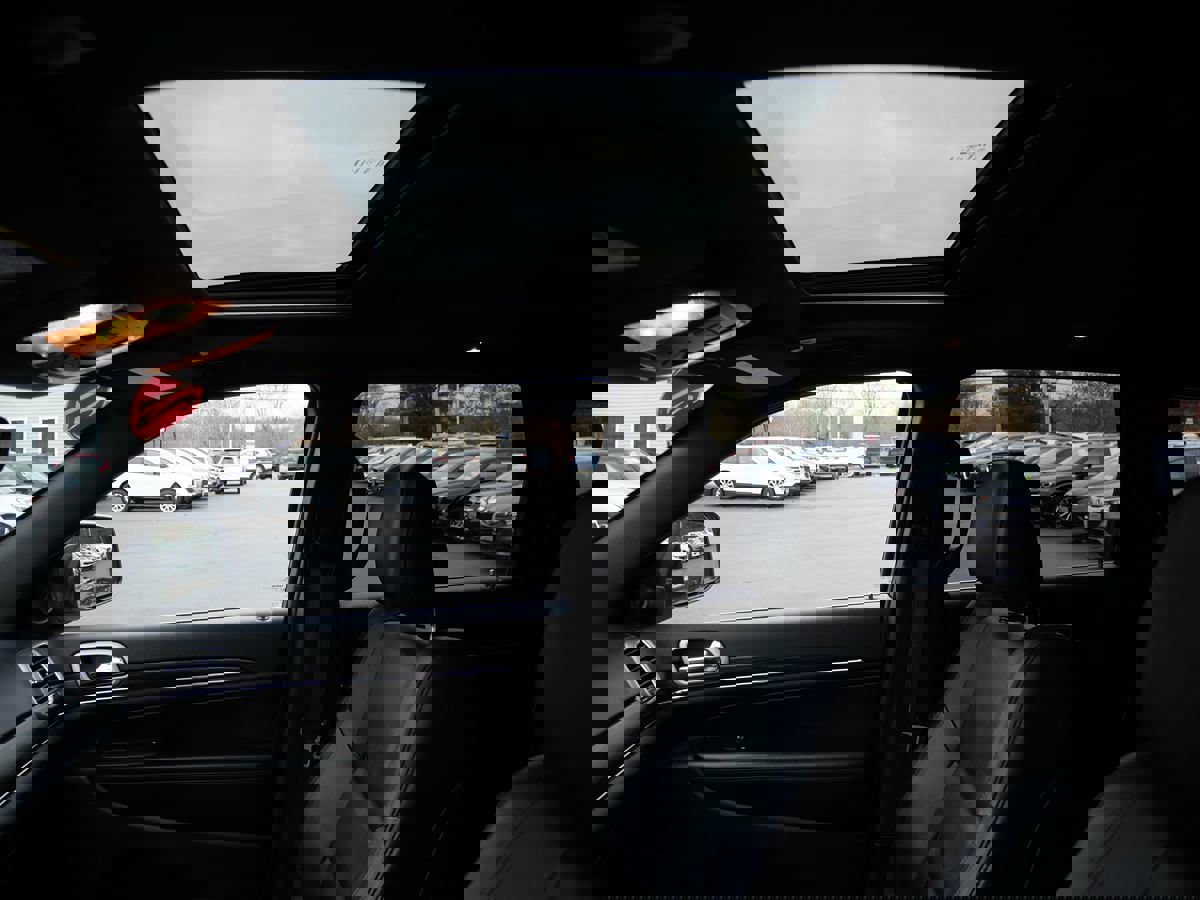 Used 2021 Jeep Grand Cherokee Limited w/ Trailer Tow Group IV image 11