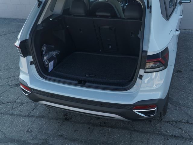 New 2026 Volkswagen Taos SE AWD/4WD image 6