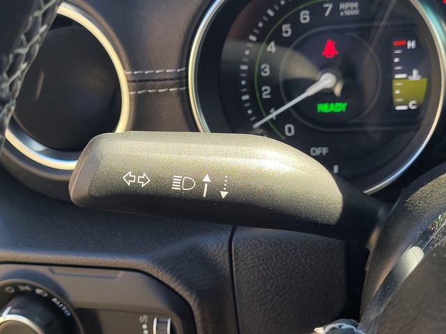 Used 2023 Jeep Wrangler Unlimited Sahara w/ Cold Weather Group AWD/4WD image 17