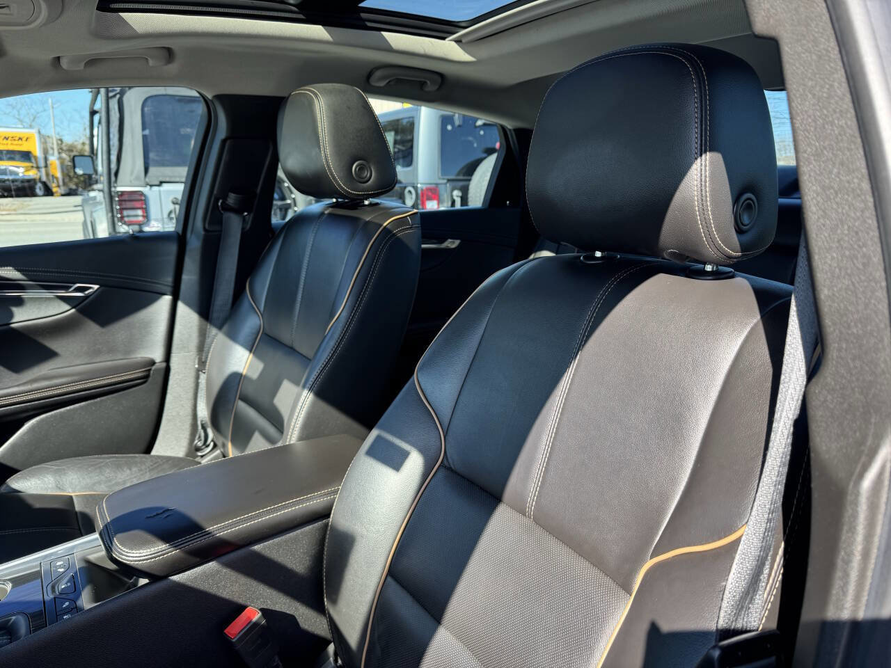 Used 2018 Chevrolet Impala Premier w/ Premier Confidence Package FWD image 11