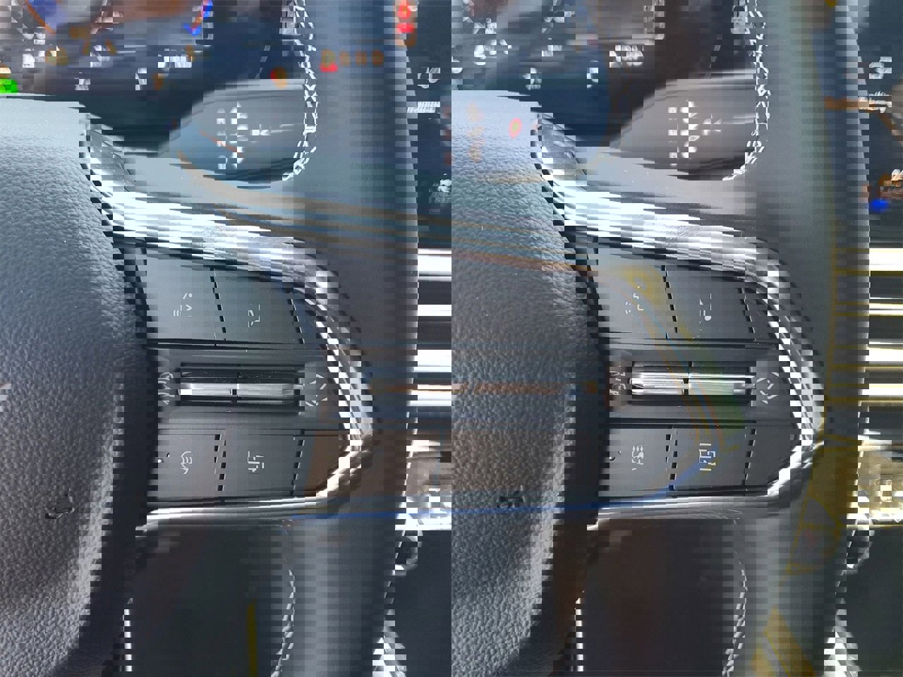 New 2026 Chevrolet Silverado EV LT image 19