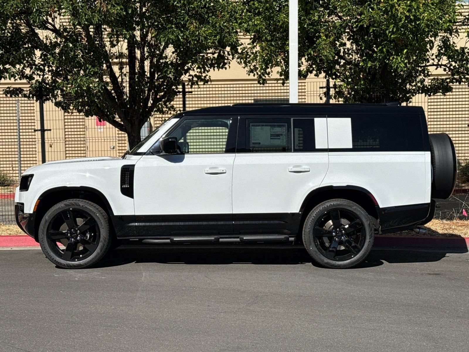 New 2026 Land Rover Defender 130 V8 AWD/4WD image 3