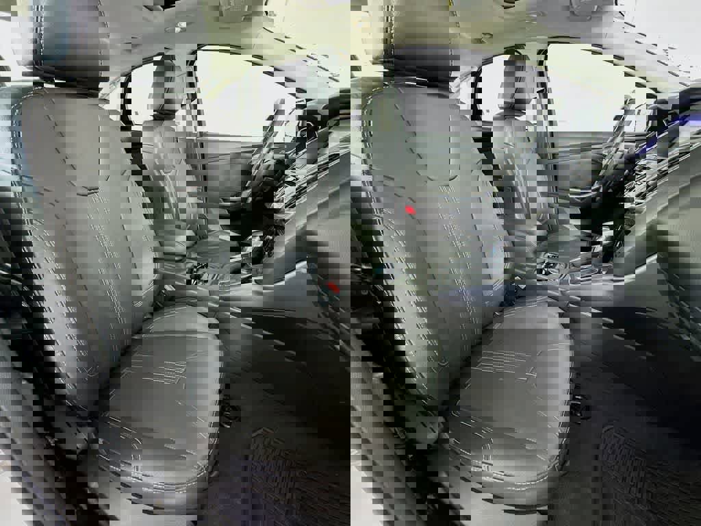 Used 2013 Ford Focus Titanium image 14