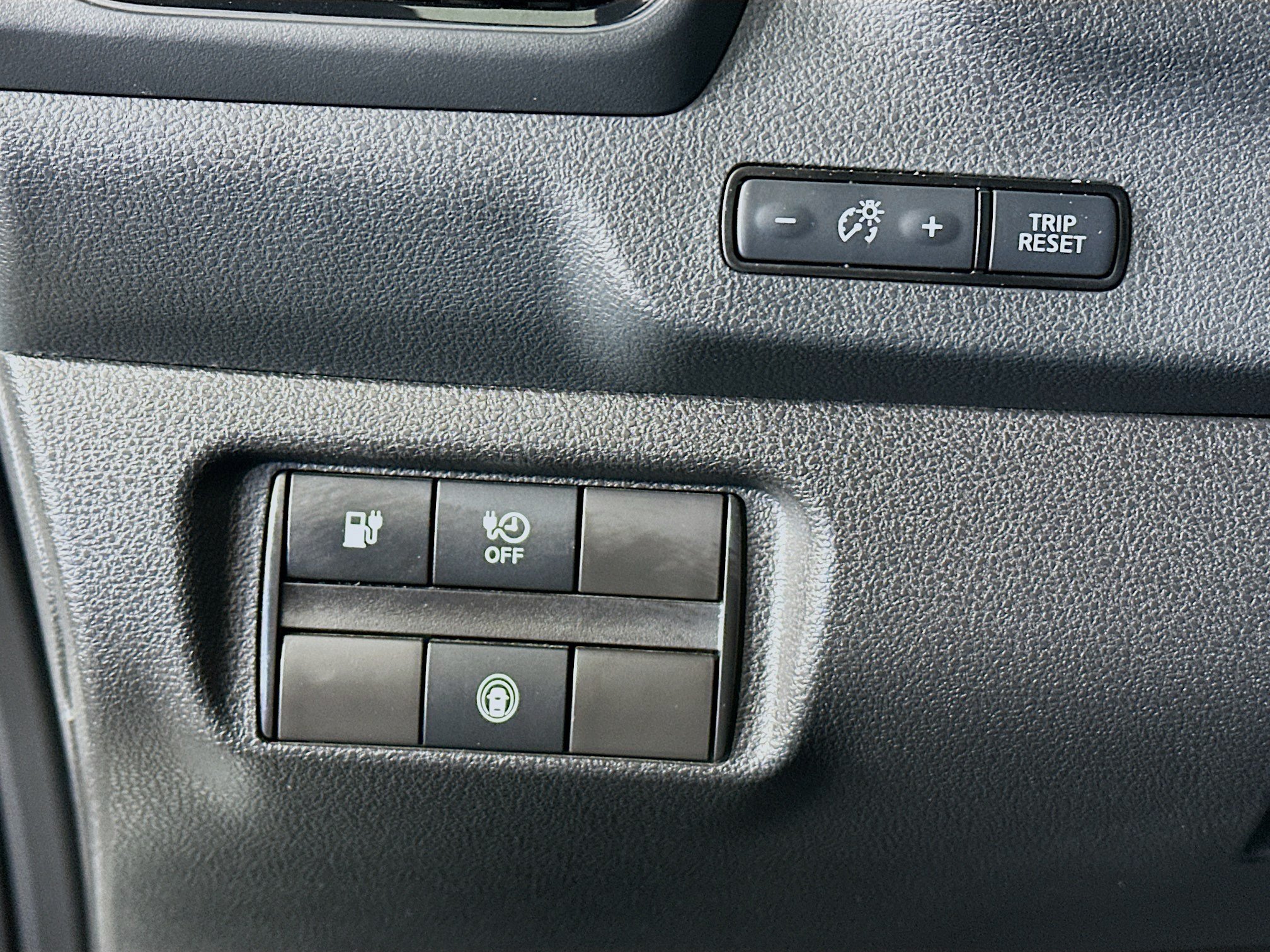 Used 2025 Nissan Leaf S FWD image 17