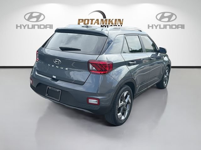 Certified 2024 Hyundai Venue SEL FWD image 5
