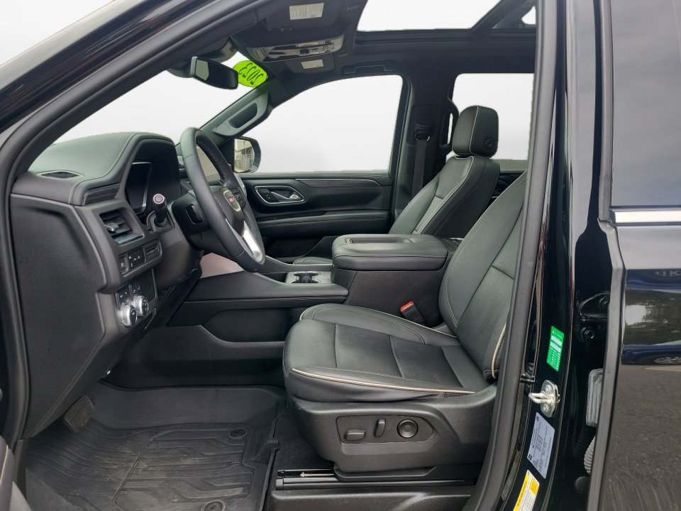 Used 2023 GMC Yukon SLT image 11
