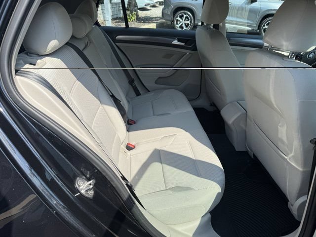Used 2019 Volkswagen Golf S FWD image 29