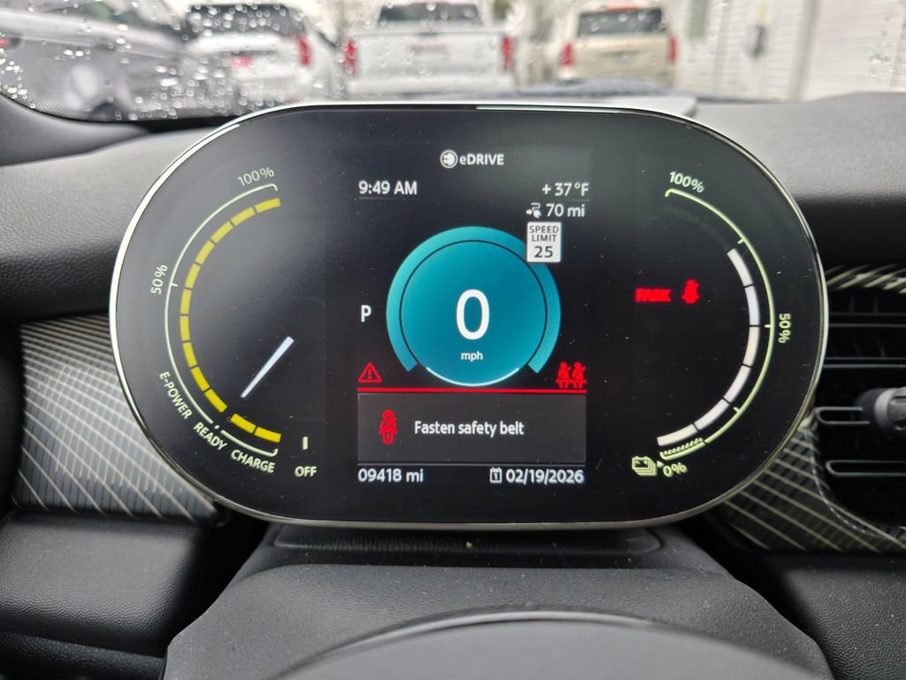 Used 2024 MINI Cooper SE w/ MINI Resolute Edition image 23