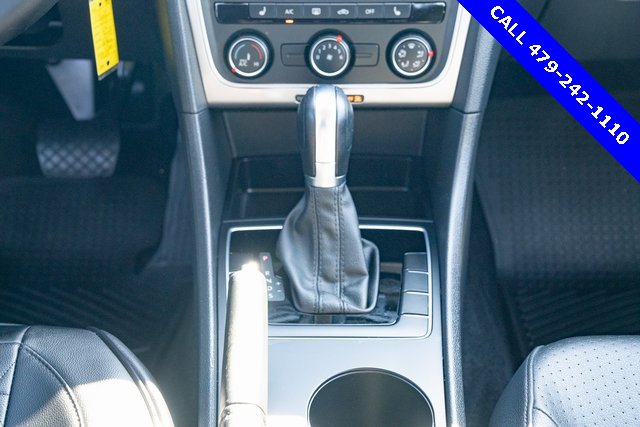 Used 2015 Volkswagen Passat 1.8T FWD image 33