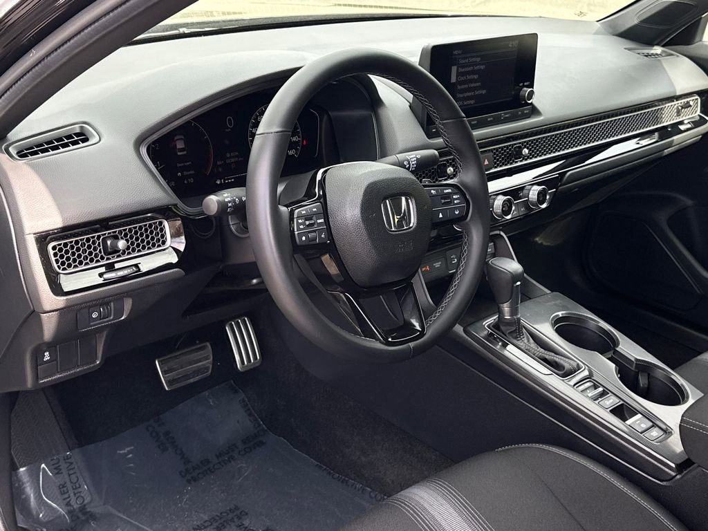 Used 2025 Honda Civic Sport image 17
