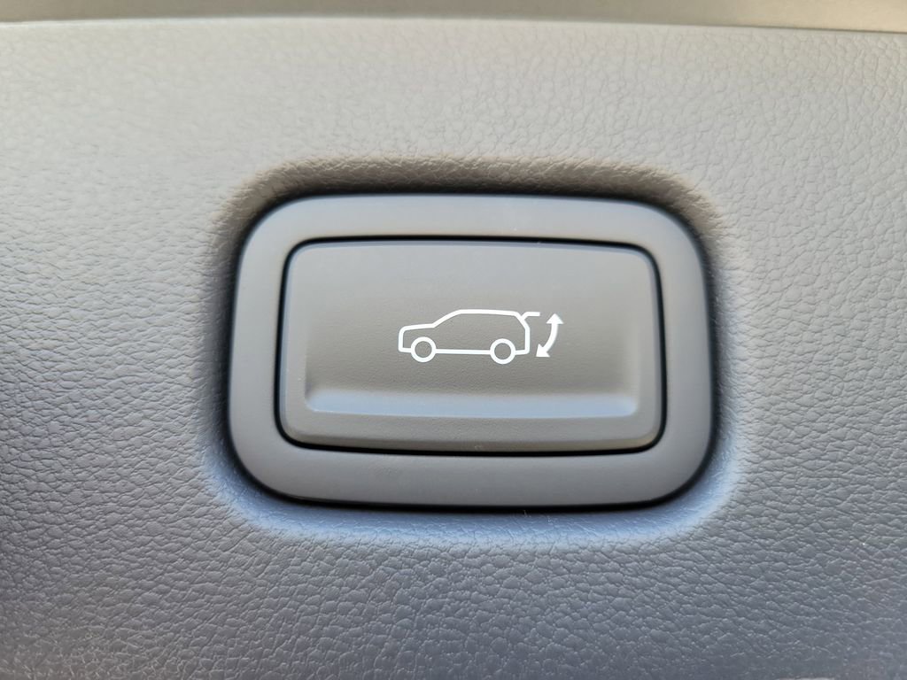 New 2026 Hyundai Kona Limited FWD image 8