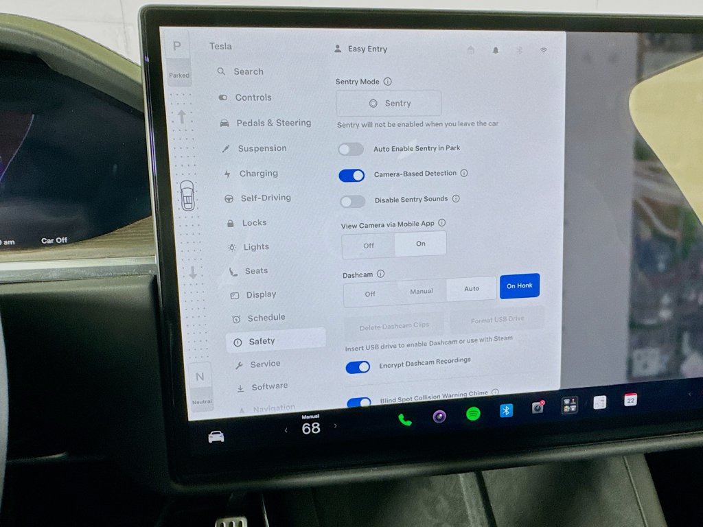 Used 2023 Tesla Model X AWD/4WD image 46