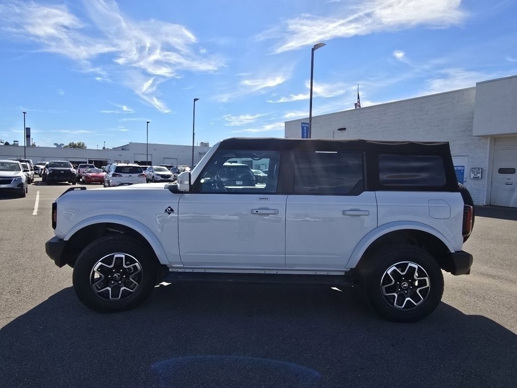 Used 2022 Ford Bronco Outer Banks image 12