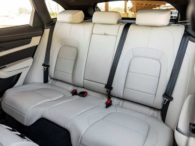 New 2026 Jaguar F-PACE R-Dynamic S image 21