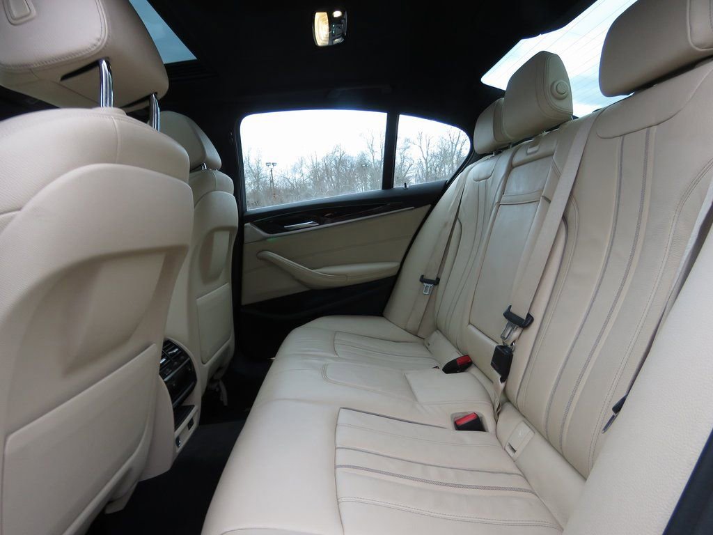 Used 2020 BMW 530i xDrive w/ Convenience Package image 19