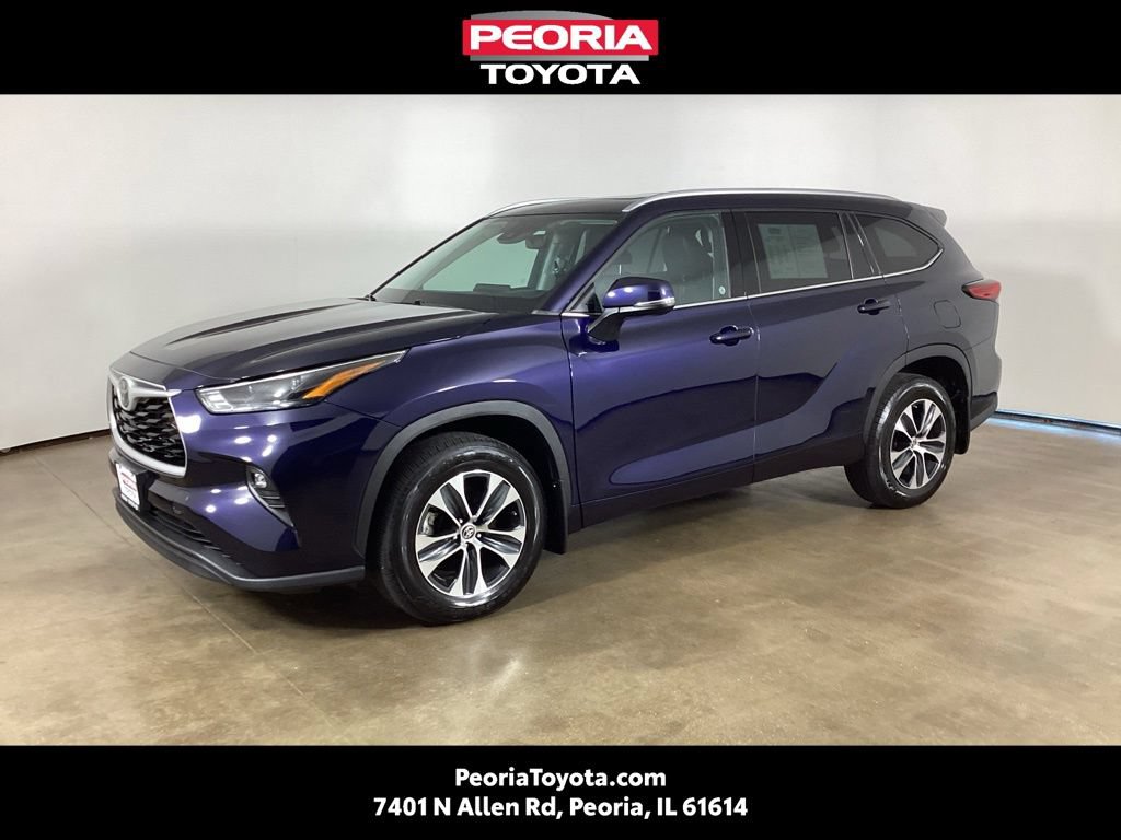 Used 2022 Toyota Highlander XLE