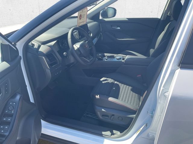 New 2026 Nissan Rogue SV w/ Rock Creek Premium Package AWD/4WD image 12