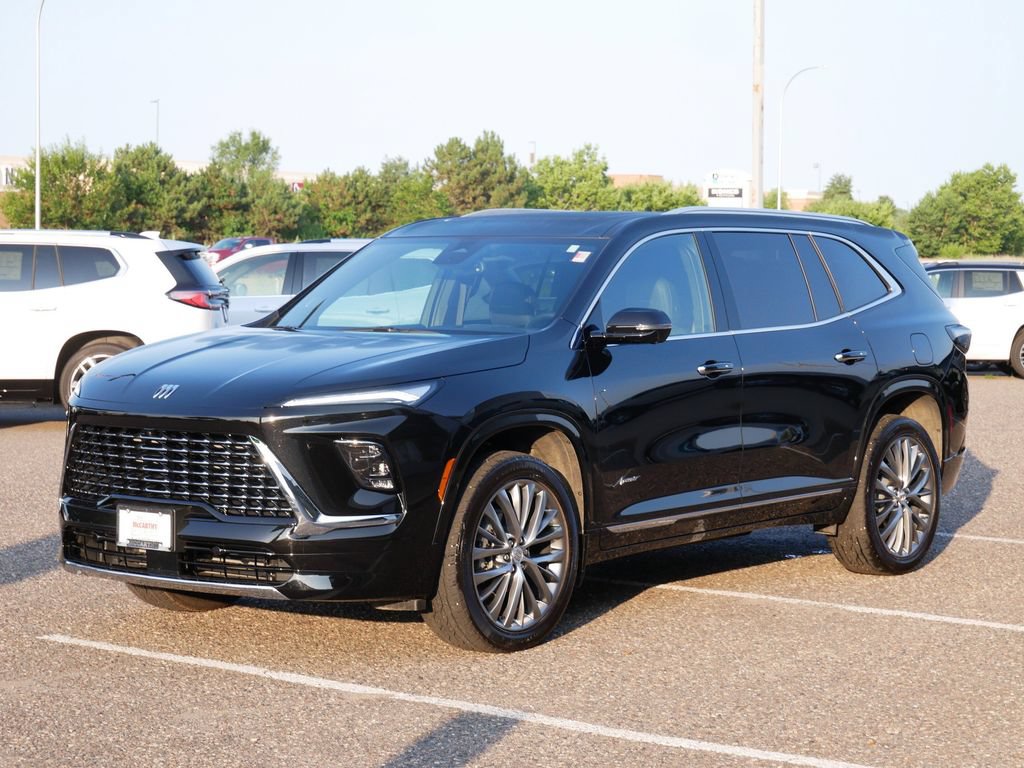 Used 2025 Buick Enclave Avenir w/ Trailering Package, 5000 lbs. AWD/4WD image 5