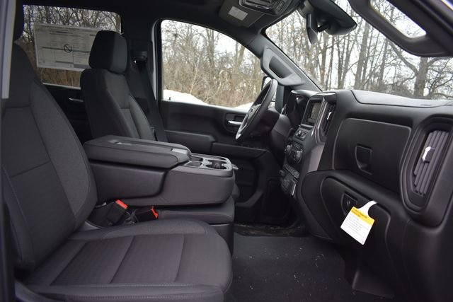 New 2026 Chevrolet Silverado 2500 Custom w/ Custom Value Package image 14