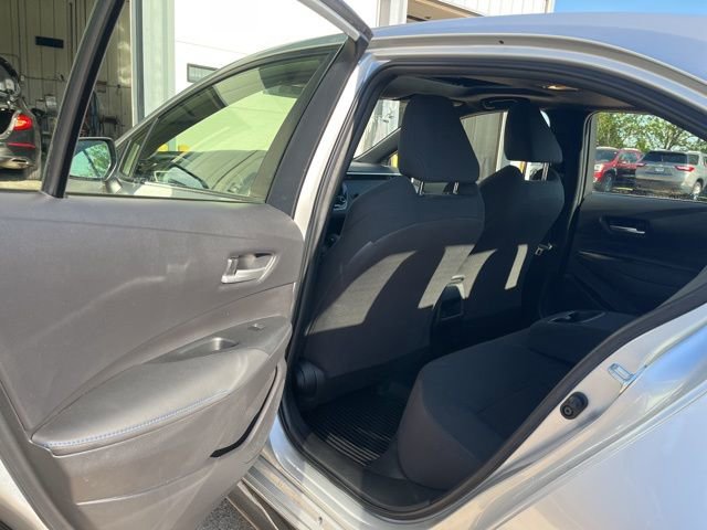 Used 2022 Toyota Corolla SE w/ SE Premium Package FWD image 23