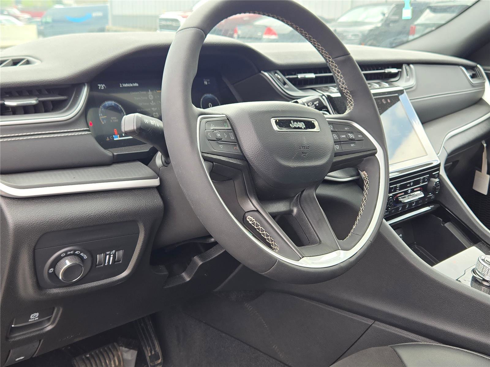 Used 2023 Jeep Grand Cherokee Altitude AWD/4WD image 20
