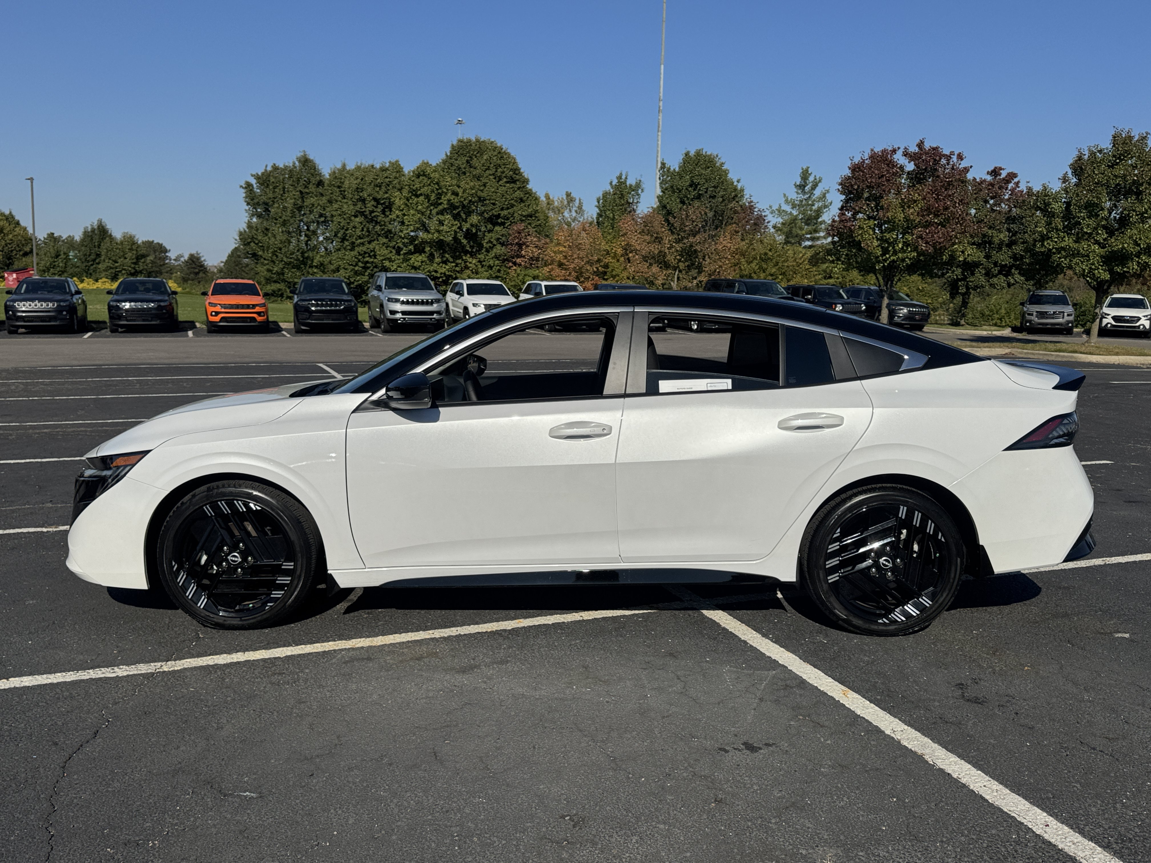 Used 2026 Nissan Sentra SR w/ Floor Mat Package FWD image 7