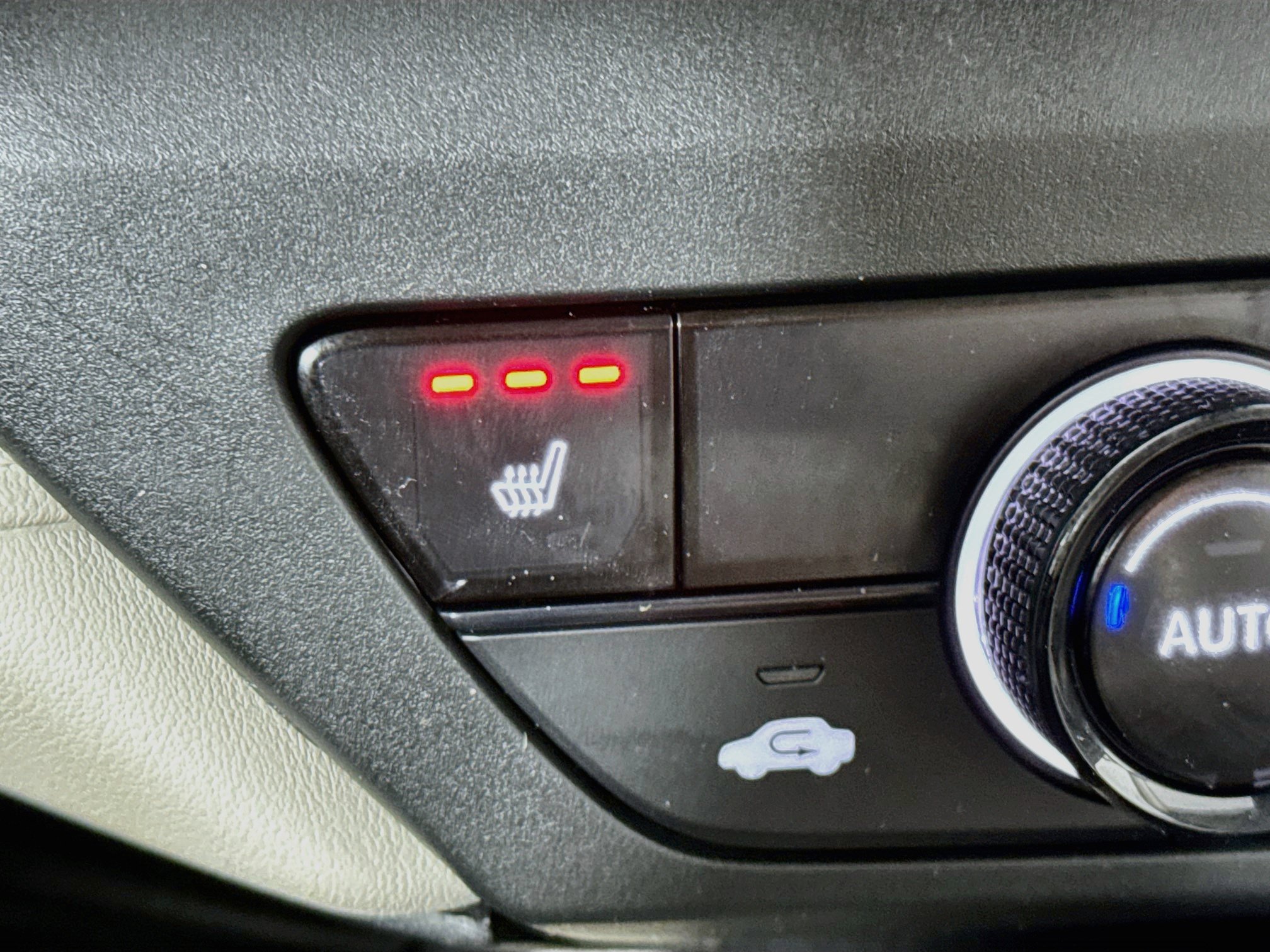 Certified 2024 Honda Accord EX image 19