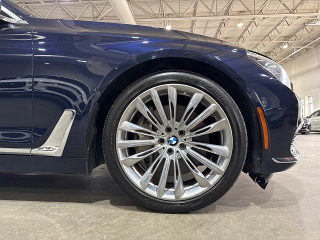 Used 2016 BMW 750i xDrive AWD/4WD image 20