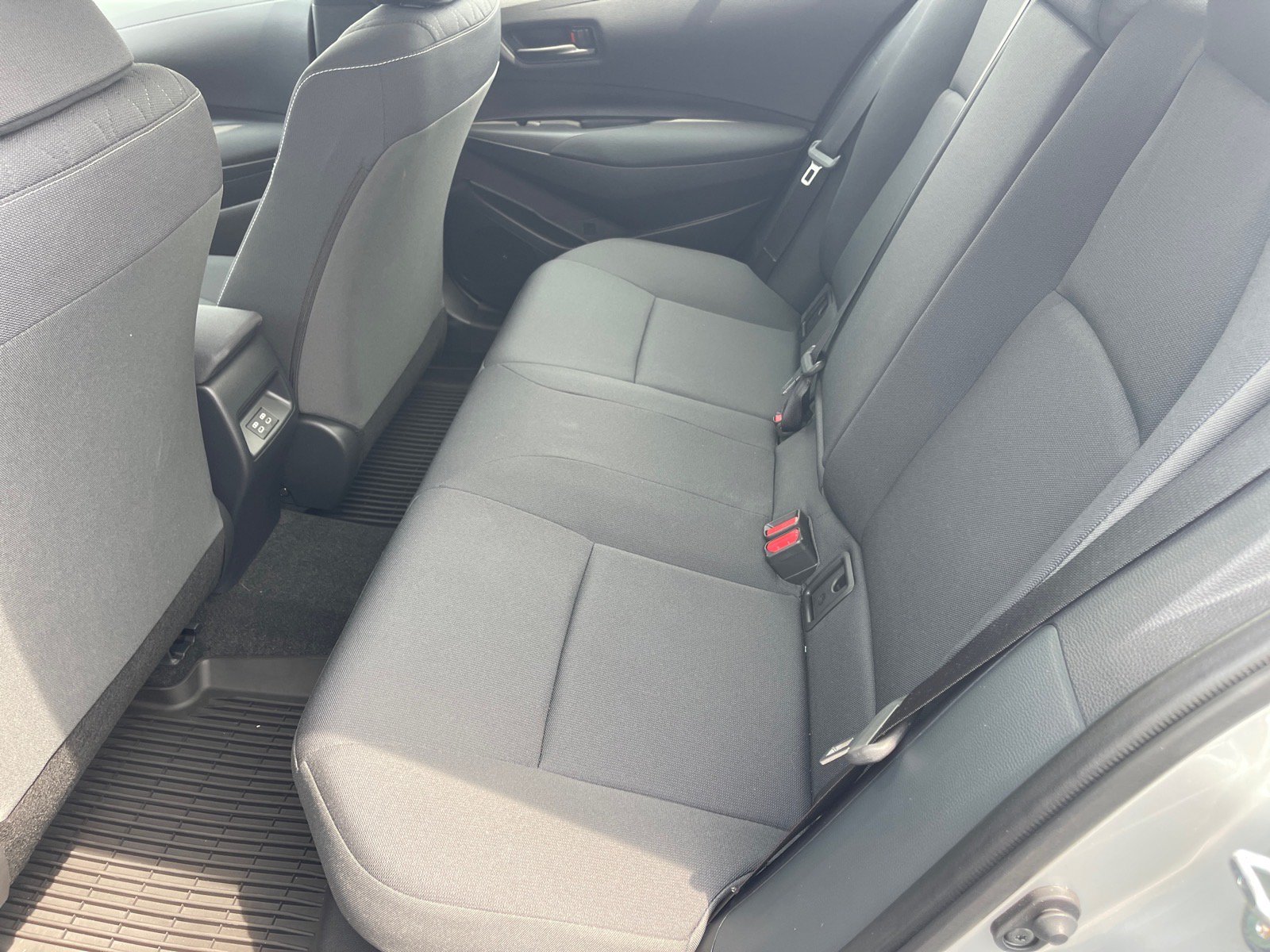 Used 2026 Toyota Corolla LE FWD image 12