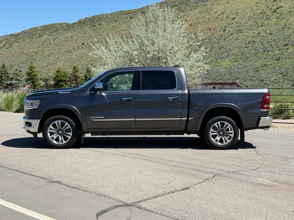 Used 2022 RAM 1500 Limited AWD/4WD image 2