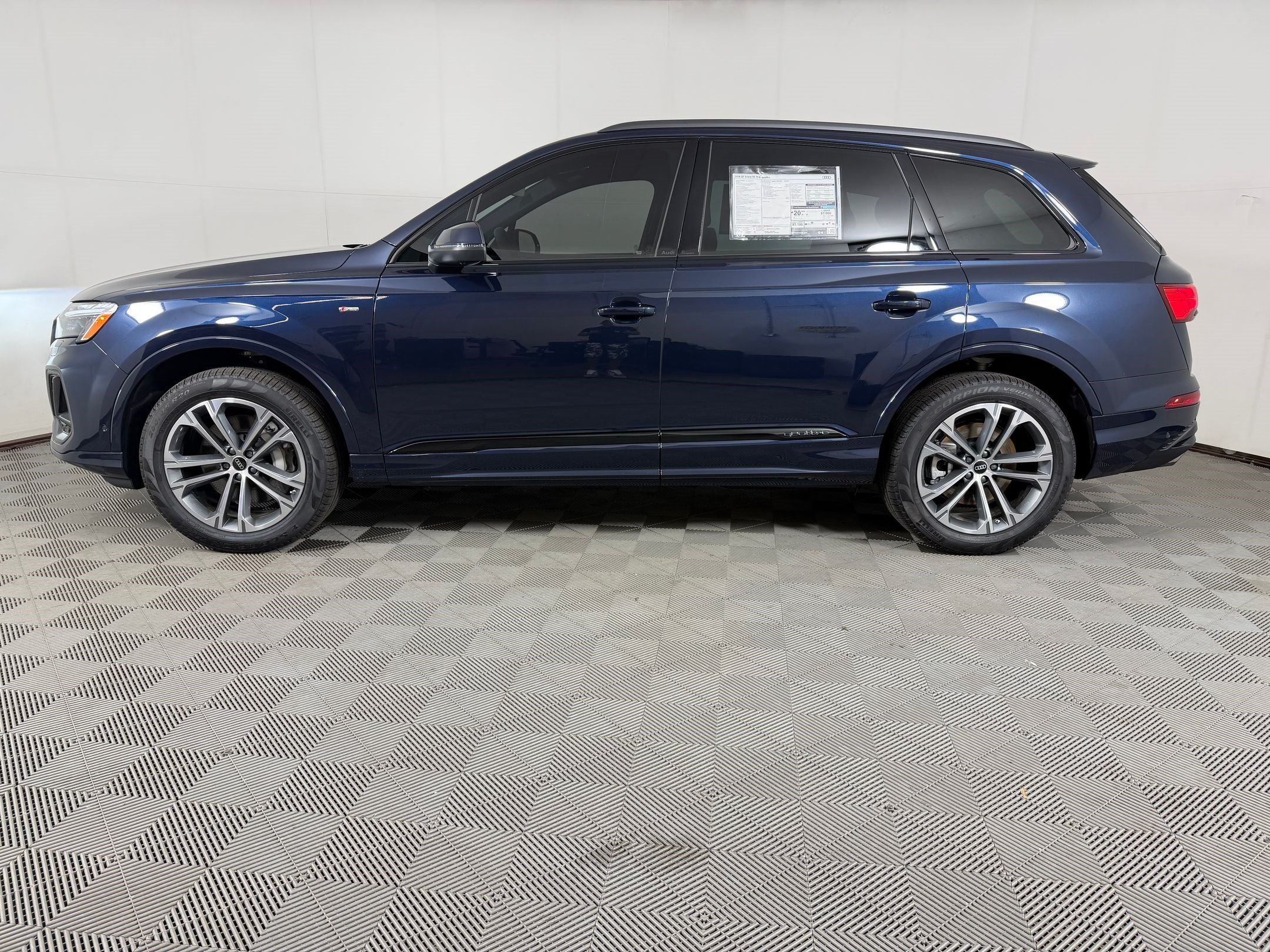 New 2026 Audi Q7 3.0T Premium AWD/4WD image 2