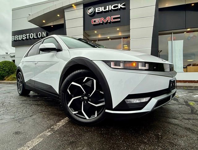 Used 2024 Hyundai Ioniq 5 SE image 3