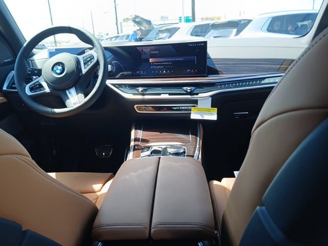 New 2026 BMW X5 xDrive40i w/ M Sport Package AWD/4WD image 13