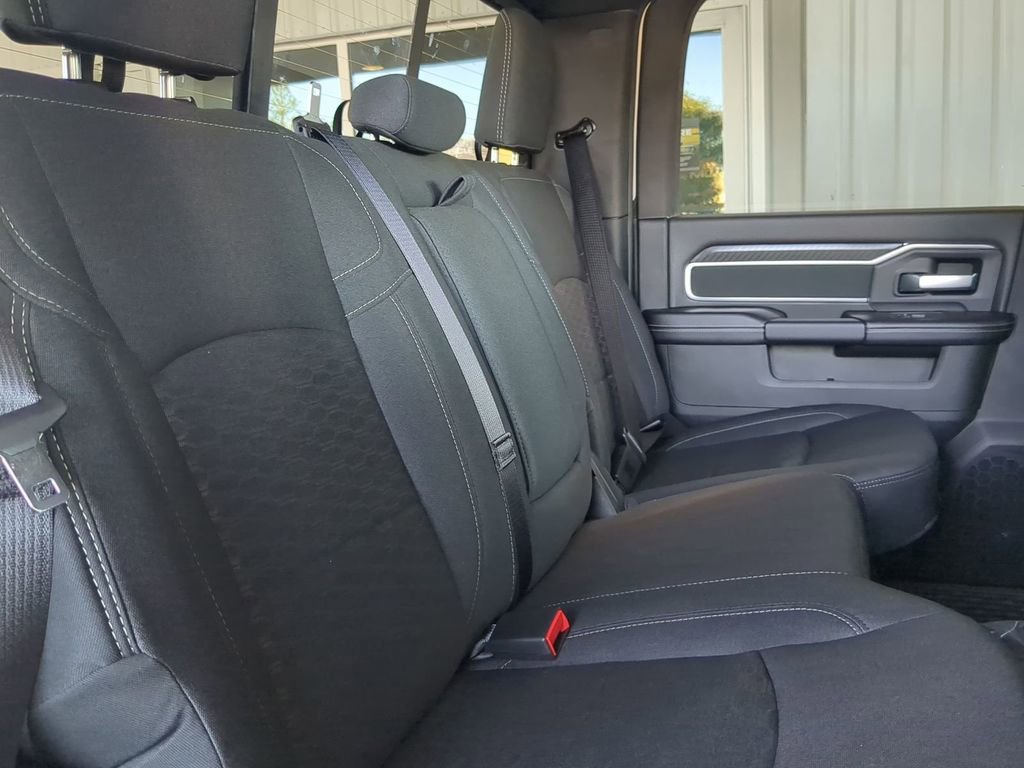 New 2026 RAM 3500 Big Horn AWD/4WD image 7