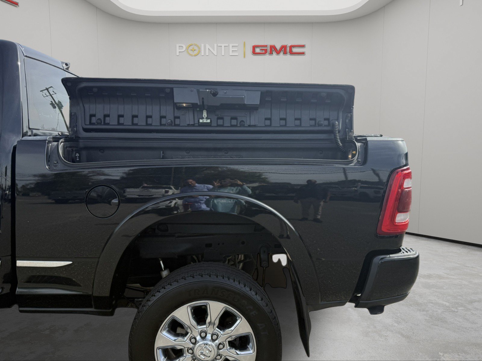 Used 2019 RAM 2500 Limited AWD/4WD image 33