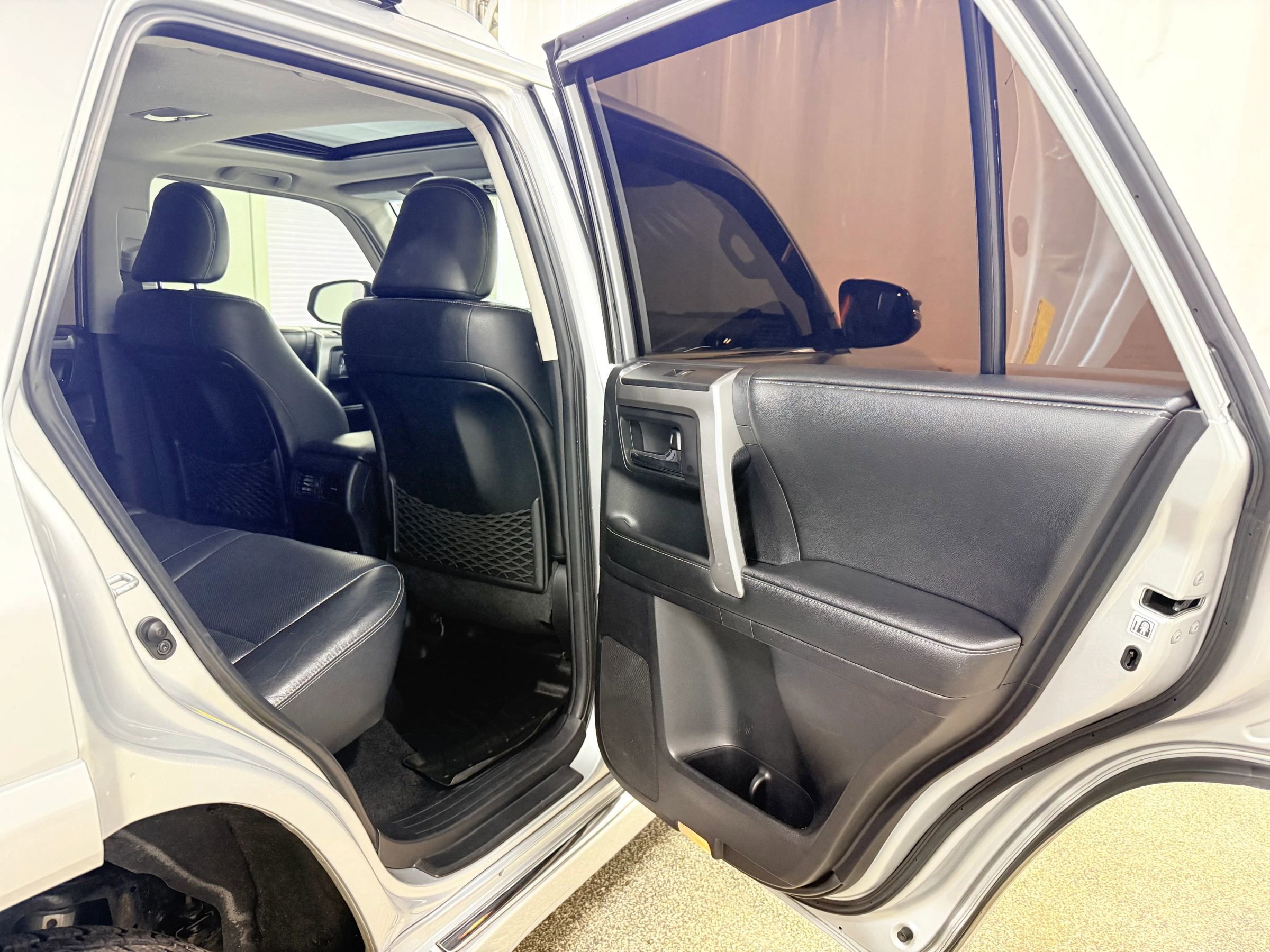Used 2015 Toyota 4Runner Limited image 26