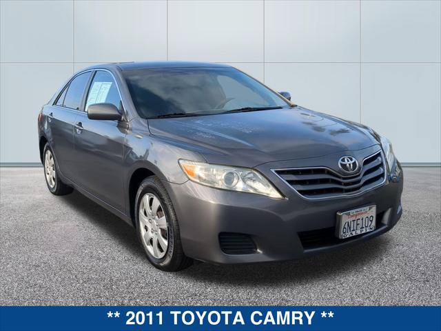 Used 2011 Toyota Camry LE FWD image 7