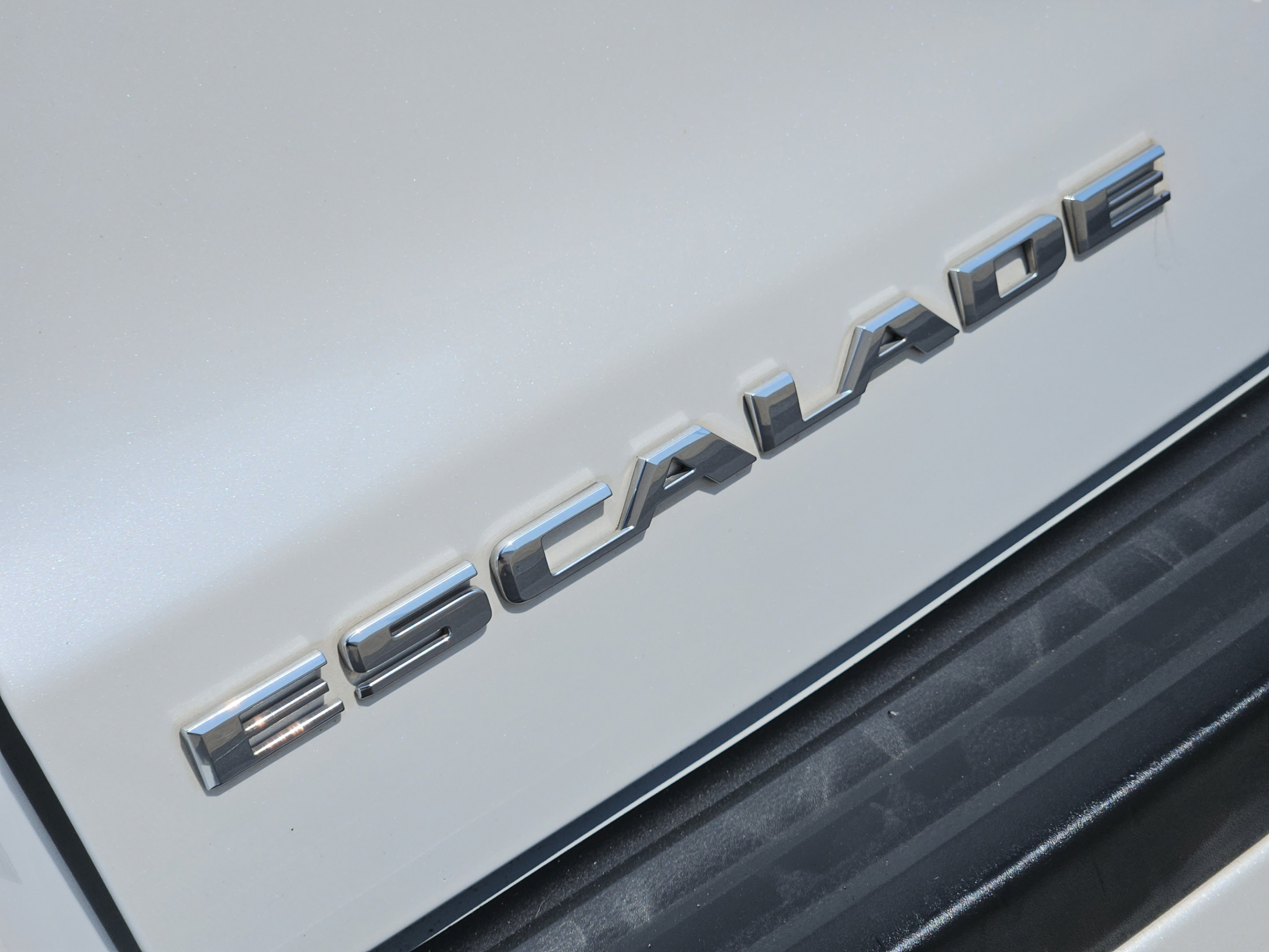 Used 2017 Cadillac Escalade Luxury RWD image 14