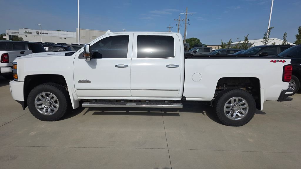 Used 2019 Chevrolet Silverado 3500 High Country w/ Duramax Plus Package AWD/4WD image 2