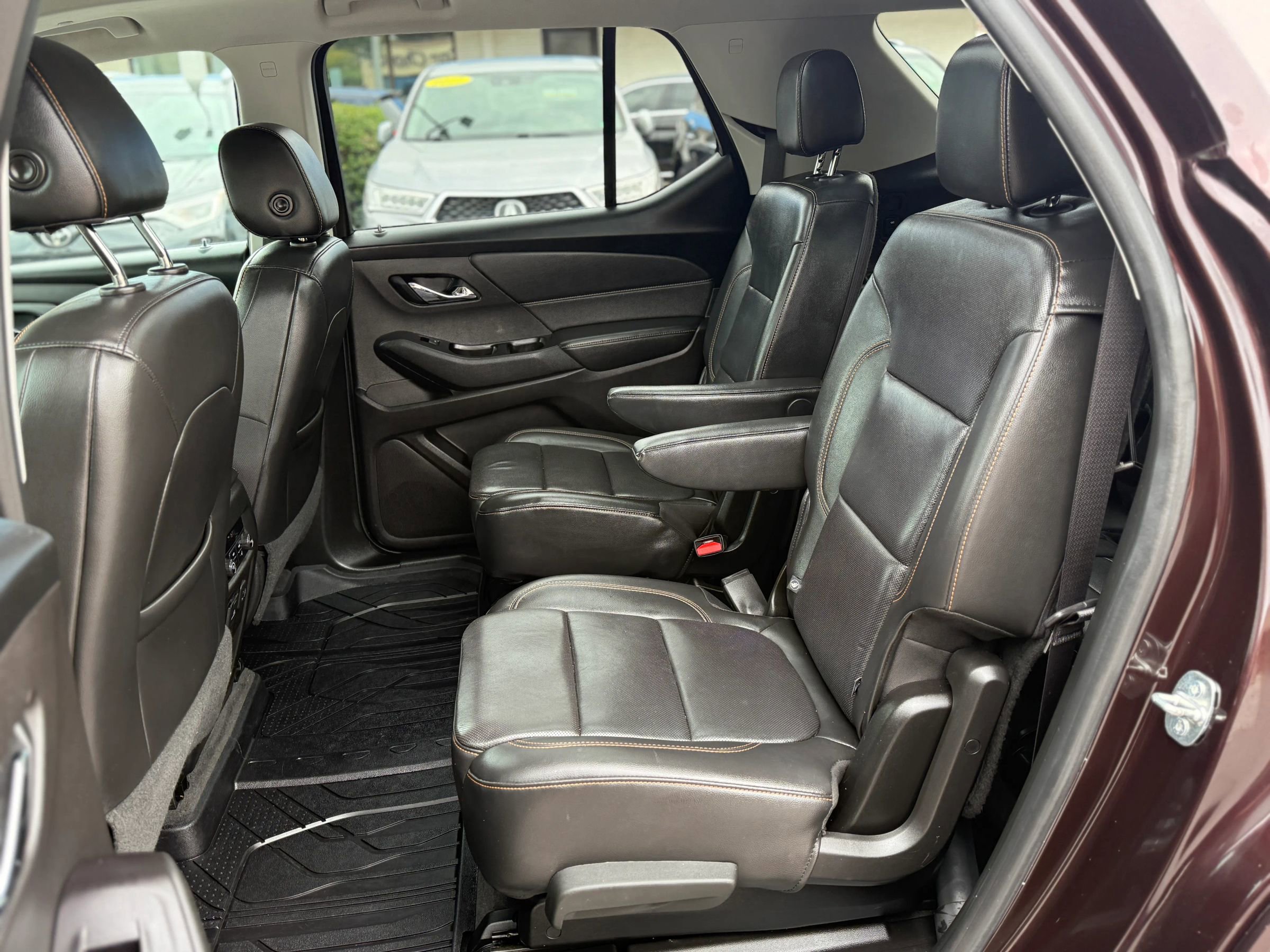 Used 2020 Chevrolet Traverse Premier image 16