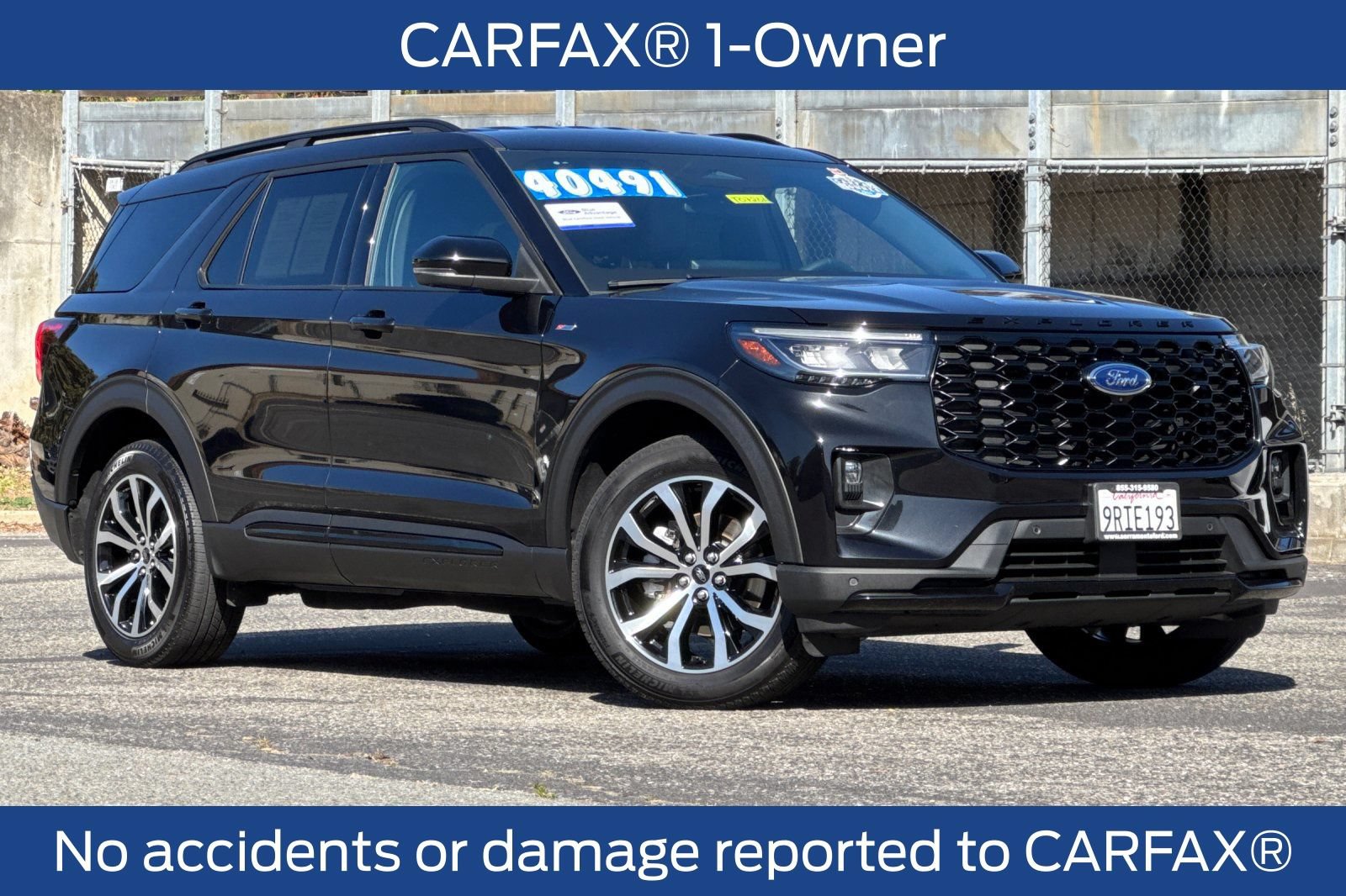 Certified 2025 Ford Explorer ST-Line AWD/4WD image 3