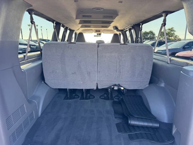 Used 2025 Chevrolet Express 3500 LT w/ LT Preferred Equipment Group RWD image 12