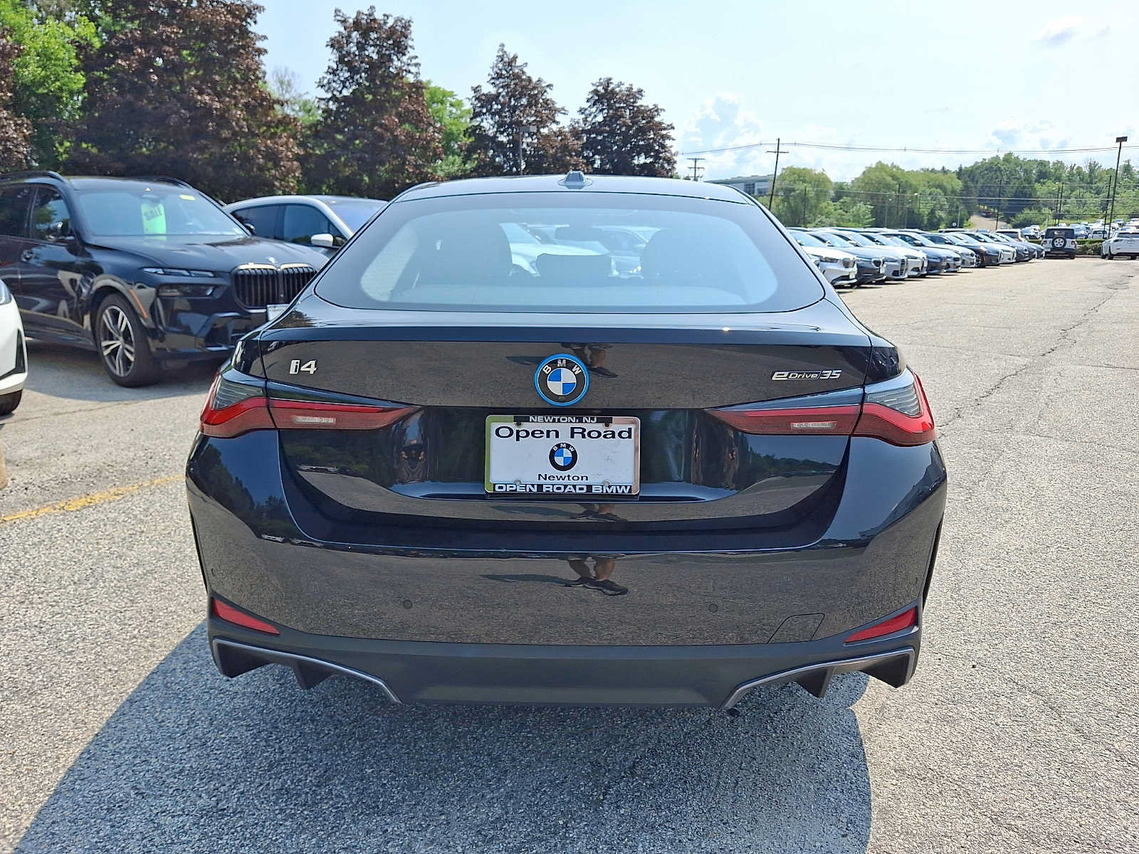 Used 2023 BMW i4 eDrive35 w/ Premium Package RWD image 5
