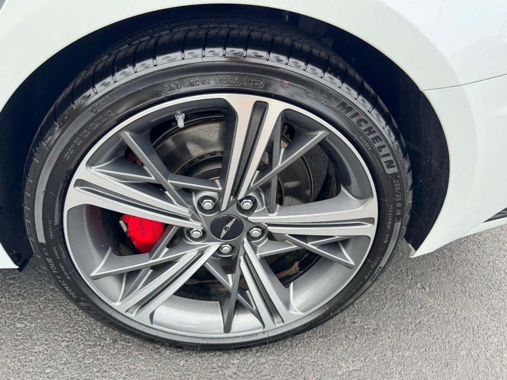 Certified 2025 Genesis G70 2.5T w/ Sport Prestige Package image 7